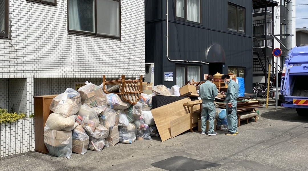 仕分けから搬出まで一貫して対応いたします